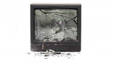 куриоз нервак изхвърли телевизора терасата вярване случи