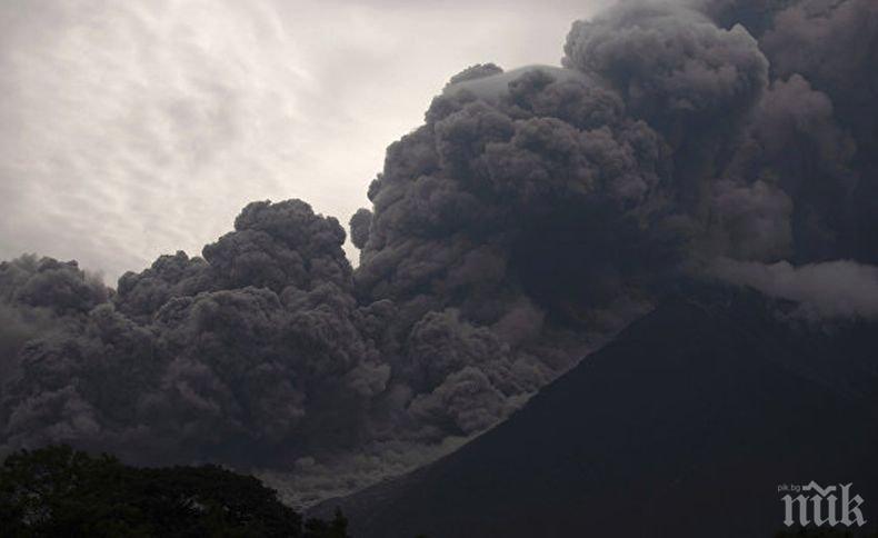Откриха още седем тела на жертви на изригналия вулкан в Гватемала