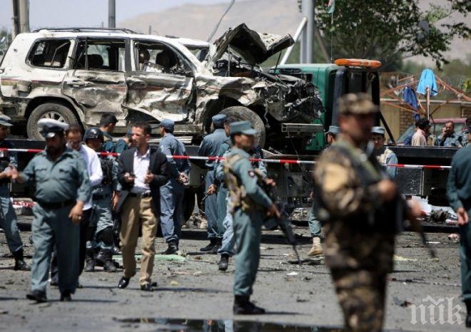 Камикадзе уби най-малко 20 души, празнуващи примирието в Афганистан