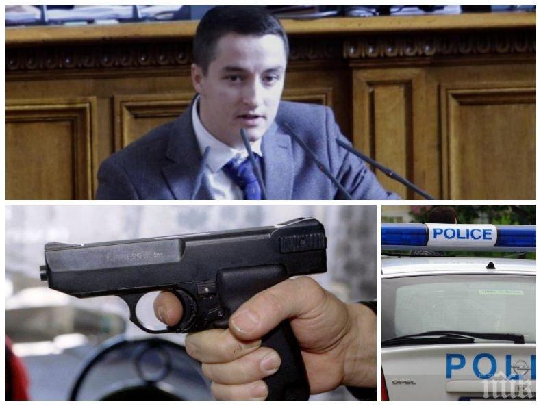 ГОРЕЩА ТЕМА! Заплашваният с пистолет депутат Явор  Божанков изригна: Беше ужасяващо, обществото ни е на ръба на границата в агресията