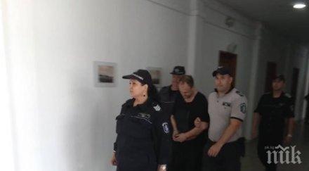 извънредно свирепия боби хлебаря ритници юмруци уби сестра лъсна причината побоя снимки