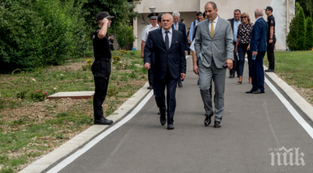 парламентарната комисия вътрешна сигурност проведе изнесено заседание академията мвр