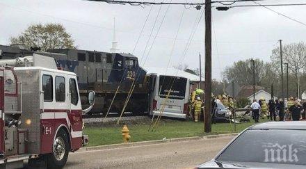 седем загинали ранени катастрофа камион няколко автомобила мексико