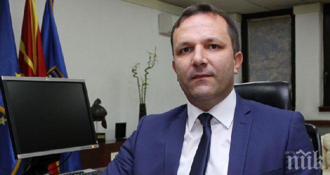 МВР министърът на Македония: Страната ни е временно убежище за мигрантите