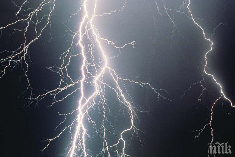 ПРИТЕСНИТЕЛНО! Масово мълниезащитата на сградите, в които живеем, не функционира правилно