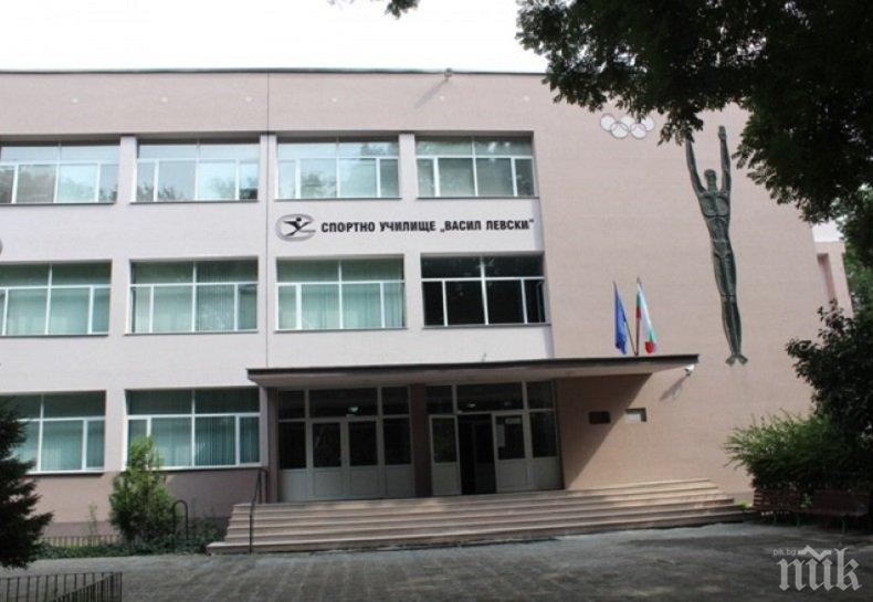 СТРАШНО! Осмокласник падна от шестия етаж на общежитие в Пловдив