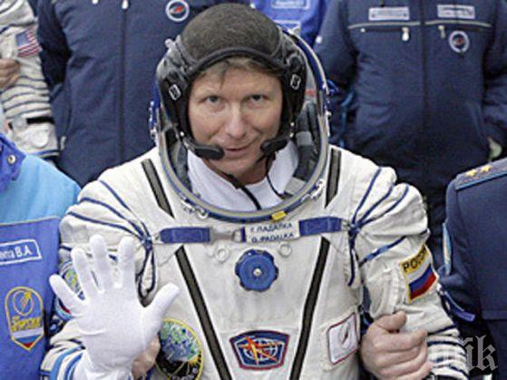 Руският космонавт, рекордьор по продължителност на полетите в Космоса,  Генадий Падалка става на 60 години