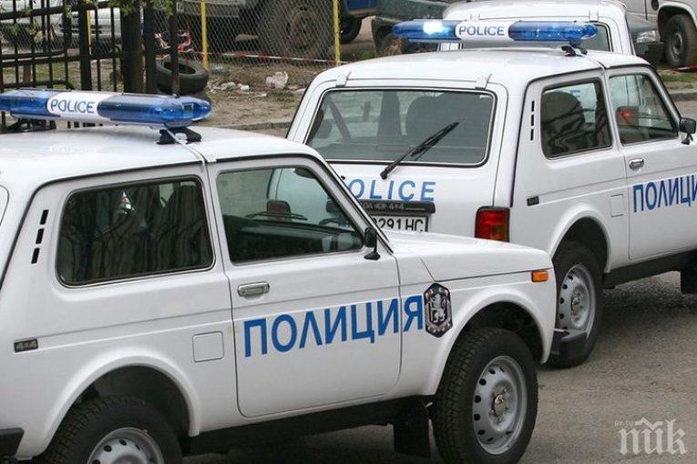 Екшън край Пловдив! Баща и син нападнаха данъчни заради дълговете им
