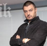 Ромски изпражнения полетяха към Бареков, той вини Бойко и Цветанов