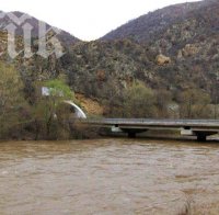 Четвърти ден водолази търсят тялото на 10-годишния Мирослав