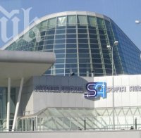 Откриха скиминг устройства в детски играчки