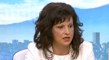 дариткова цинично премахва забраната пушене закрито