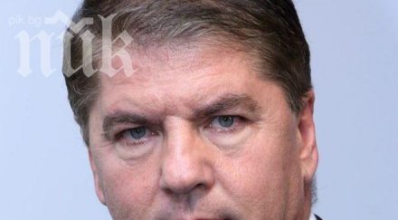 калин тихолов напуска сам правителството орешарски