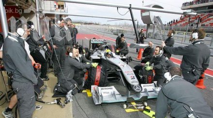 тимът уилямс обвърза дългосрочно мерцедес