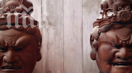 археолози откриха древната дървена маска япония