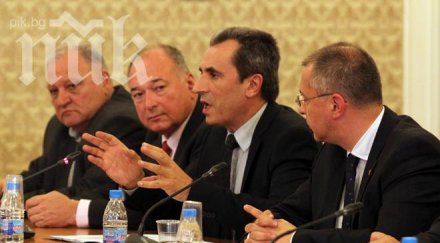 орешарски нямам точен отговор избрах съм премиер