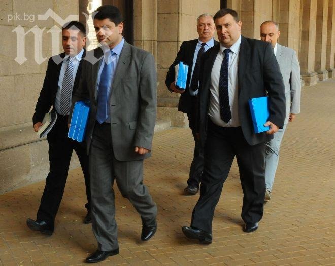 КС допуснал за разглеждане жалбата на ГЕРБ за касиране на вота