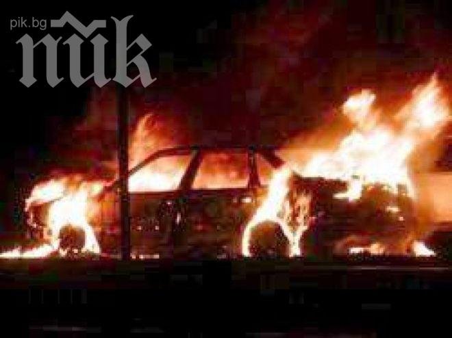 Автомобил горя в Бургаско