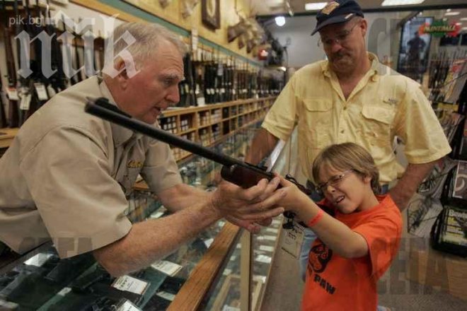 Калифорния затегна контрола над продажбата на оръжия