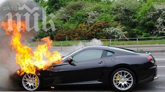 Мъж закара горящ автомобил в пожарна в Австрия