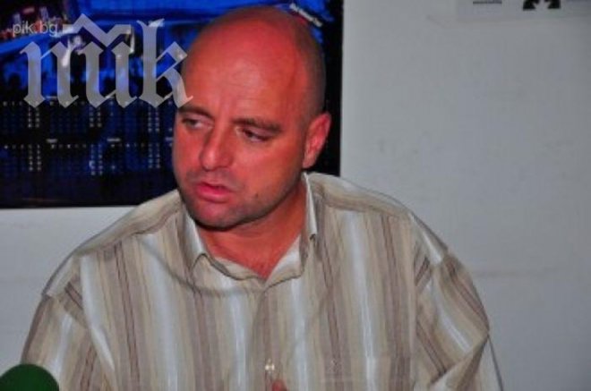 Арестуван при зрелищна акция прокурор възстановен на поста