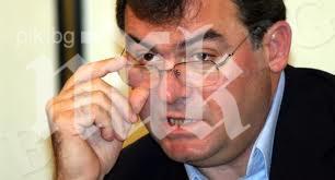 Богомил Бонев се гаргари с Местан