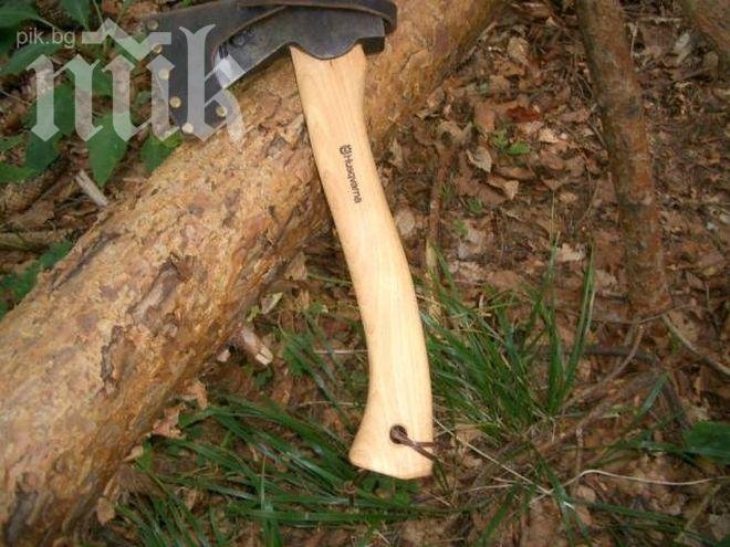 14-годишен закла по жесток начин семейството си