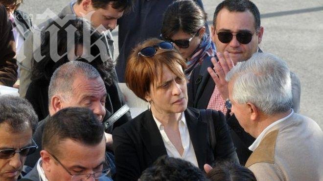 Синьо единство: Зависими хора и политически ренегати съставят кабинета на Орешарски