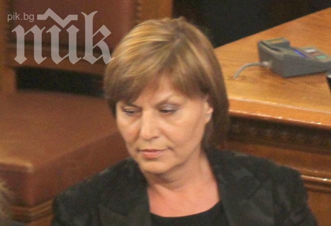 Местан се дуелира с Цветанов в защита на спортната министърка