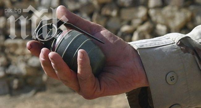 5 ченгета взривени в Пакистан