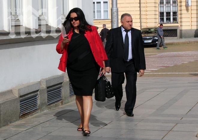 Лили Павлова: Дали Цецо и днес ще седне между мен и Бойко?!