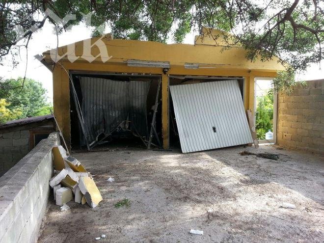 Вижте взривения гараж на съветничка от ГЕРБ във Варна