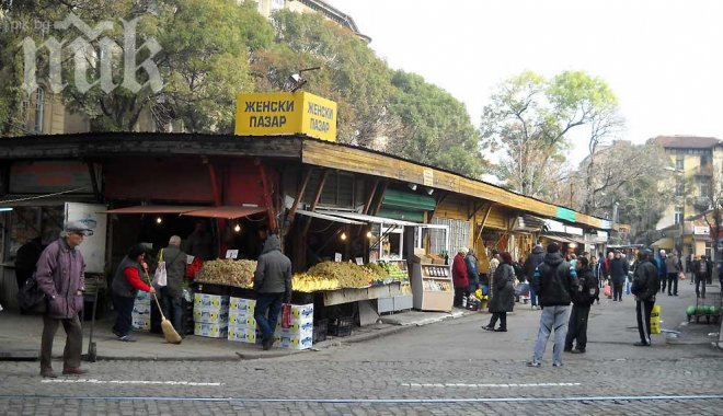 Протест срещу реконструкцията на Женския пазар