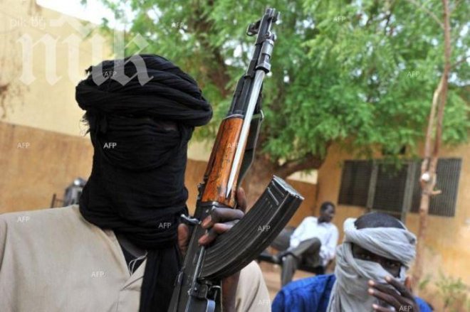 Франция призова за съвместни действия срещу ислямистите в Южна Либия