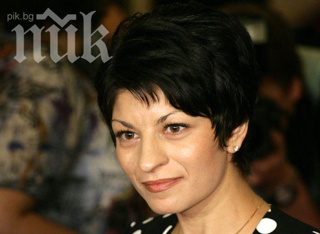 Атанасова: Утре ще видим новата тройна коалиция