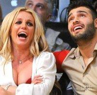 Бритни Спиърс със забрана да се омъжи за 23-годишното си гадже 