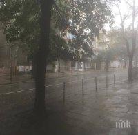 ВОДЕН АПОКАЛИПСИС! Един загина, десетки са ранени при силна буря в Полша