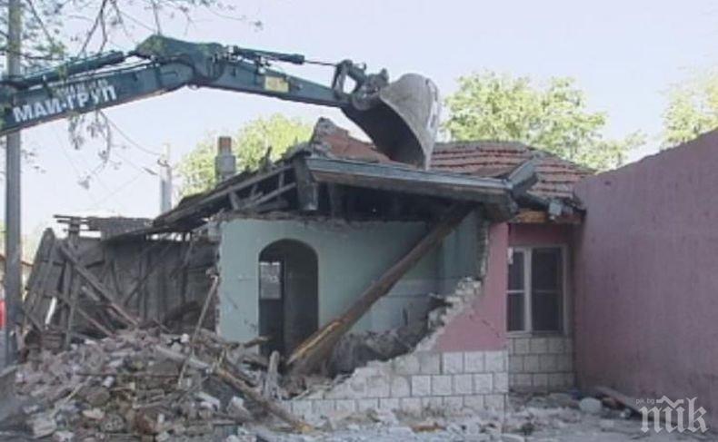 Разчистват незаконни постройки в район „Северен“ на Пловдив
