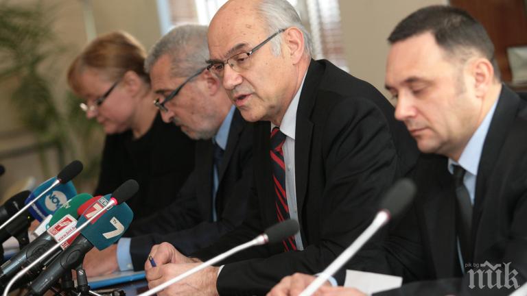 Абсурдно ли е поскъпването на тока и парното? Ето какво мислят експертите