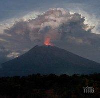 НА БАЛИ Е СТРАШНО! Хиляди туристи са блокирани заради изригването на вулкан (ВИДЕО)