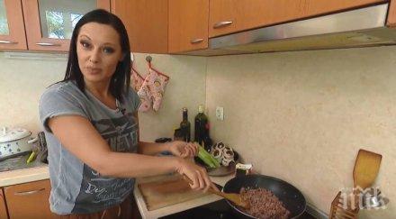 синоптикът иво андреев съсипа живота вили асенова спортната журналистка сама ремонтира дома