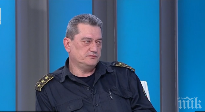 8000 спасители и пожарникари накрак! Шефът на пожарната разкри плана за действие при бедствие