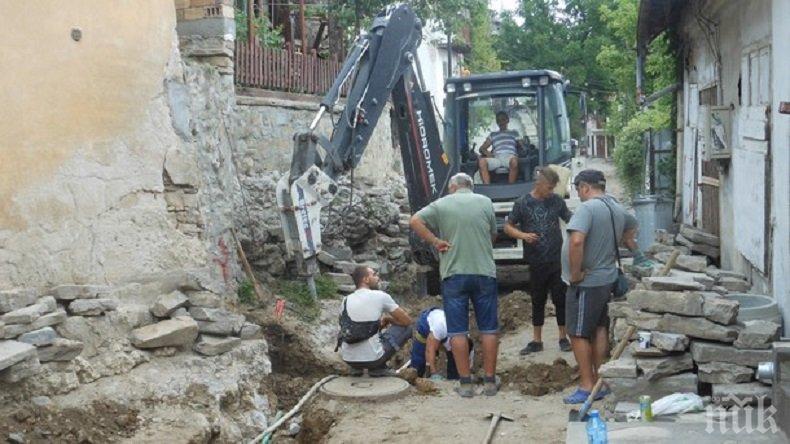 Ремонти в стария град на Велико Търново унищожават вековни каменни стълбища