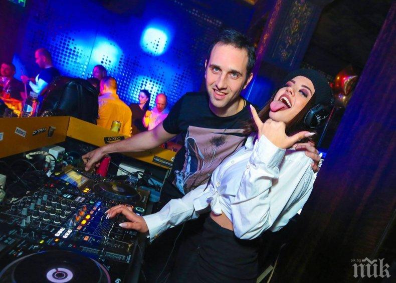 БЕЗ АМБИЦИИ! Дара отложи образованието в чужбина