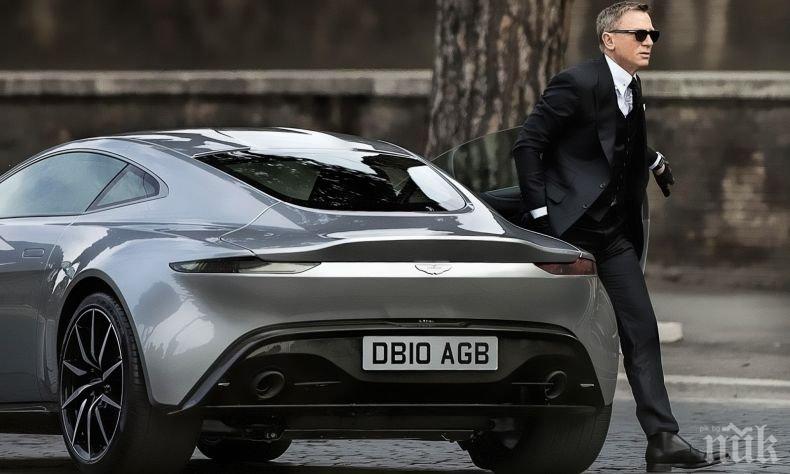 Даниел Крейг със звезда на Алеята на славата и с ново бебе