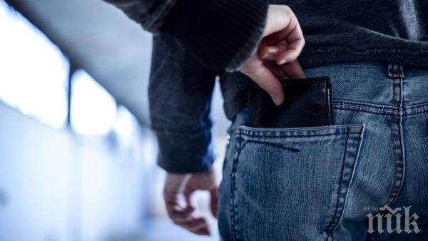 Полицията в Атина разби българска джебчийска банда