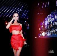 Галена стана барманка, разлива питиета по дискотеките
