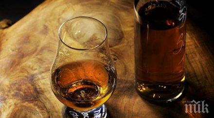 проучване интелигентните посягат често чашката