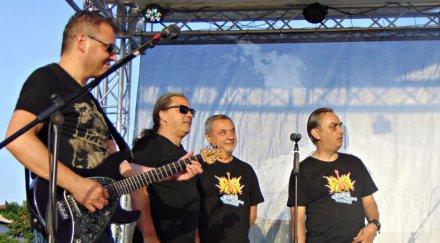 вицепремиерът валери симеонов посреща джулай морнинг дует джон лоутън