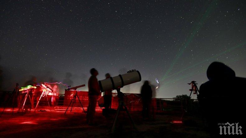 ВЕЛИКО! Астрономи заснеха за пръв път раждането на планета
